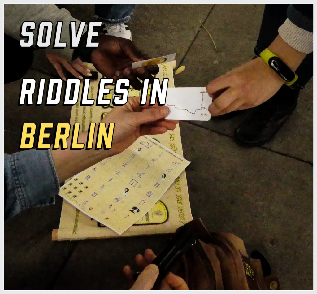 Solve riddles in Berlin during an outdoor escape game by OUTscape Berlin